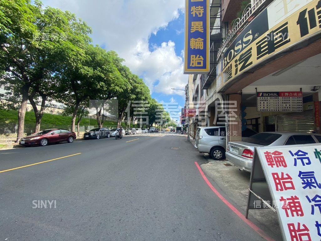 近衛武營正路透天房屋室內格局與周邊環境