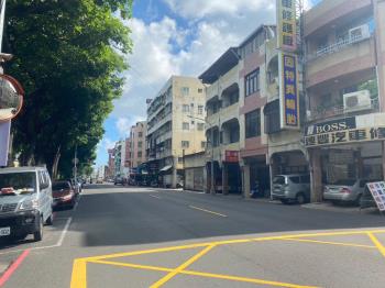 近衛武營正路透天