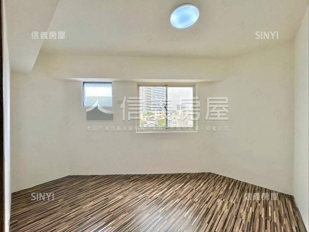 近忠孝大潤發裝潢採光３房房屋室內格局與周邊環境