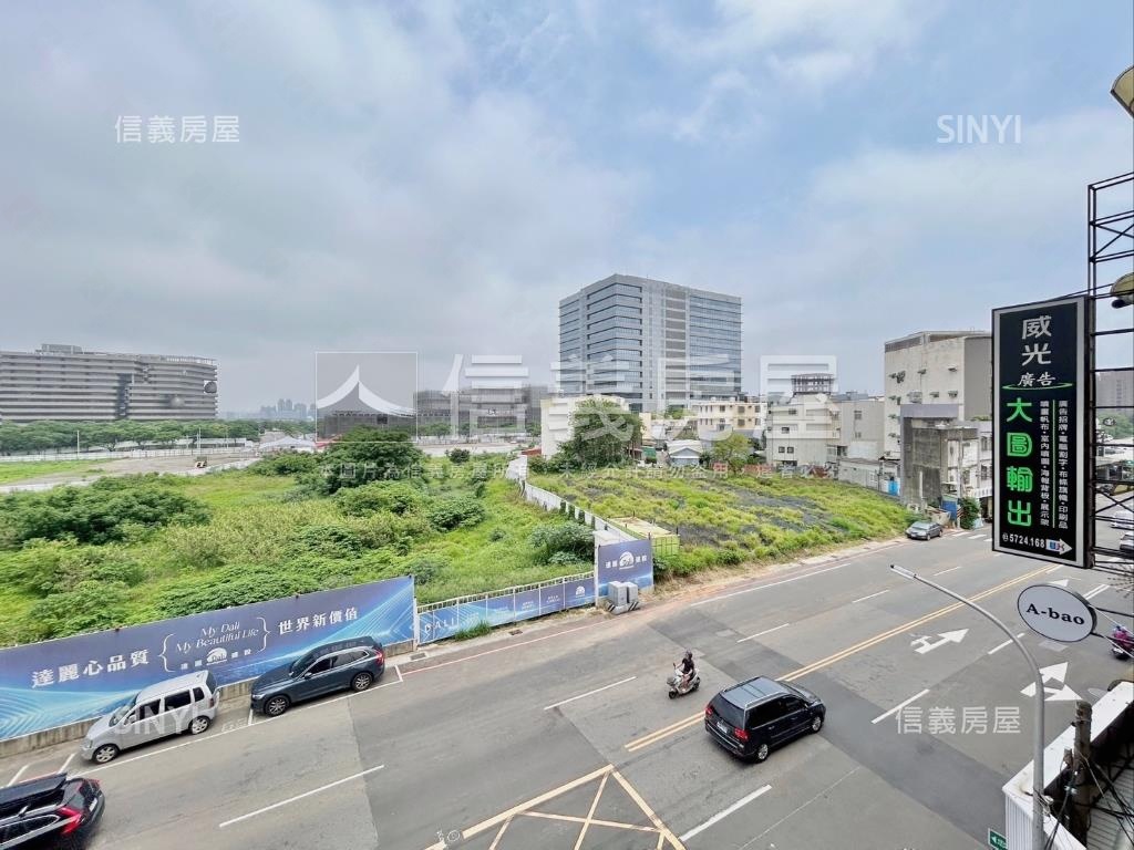 近忠孝大潤發裝潢採光３房房屋室內格局與周邊環境