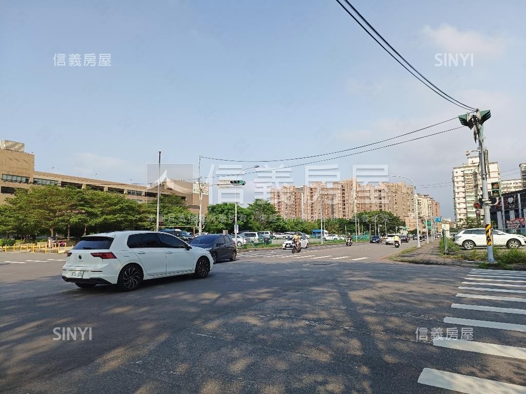 近忠孝大潤發裝潢採光３房房屋室內格局與周邊環境