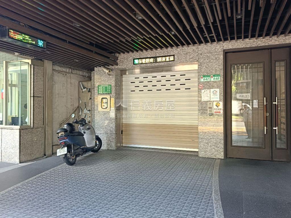 松山寶吉頂樓露臺戶房屋室內格局與周邊環境
