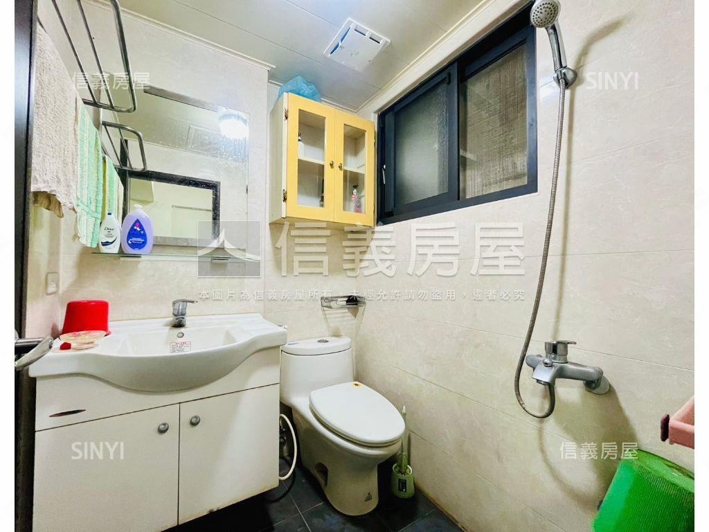 雅楓街透天店墅房屋室內格局與周邊環境