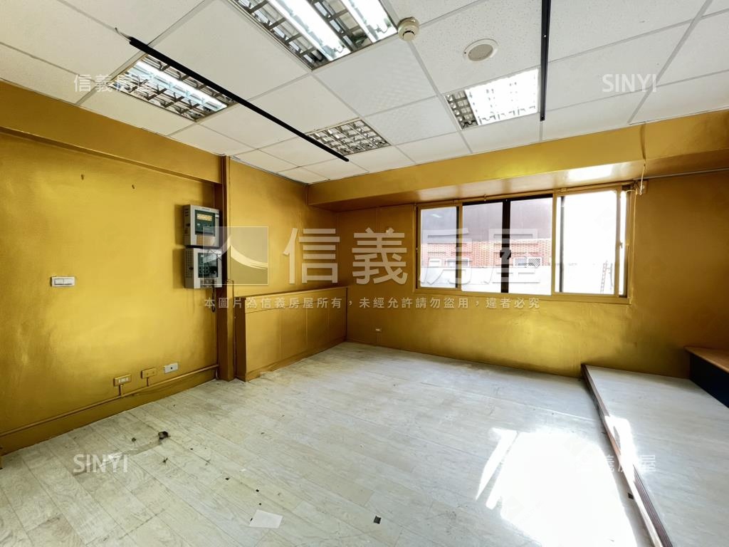 青島路金店面房屋室內格局與周邊環境