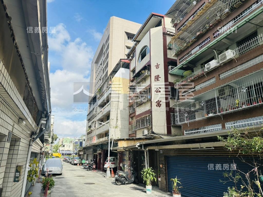 近文化中心邊間四房房屋室內格局與周邊環境