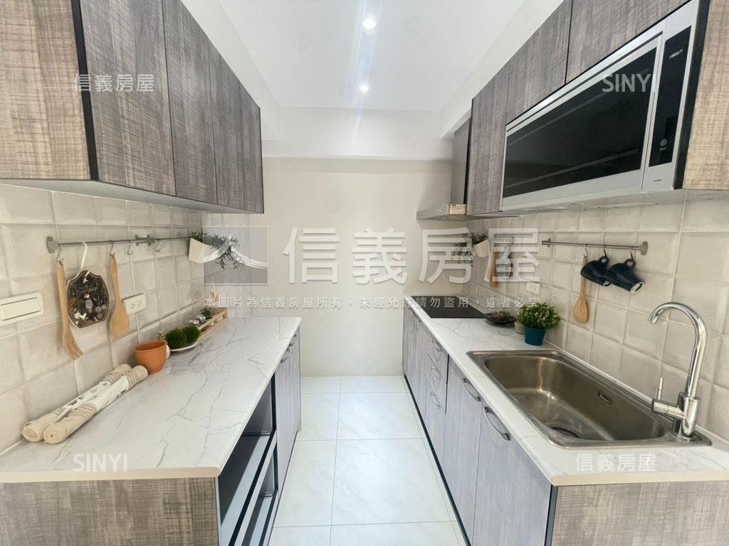 電梯精美裝潢三房房屋室內格局與周邊環境