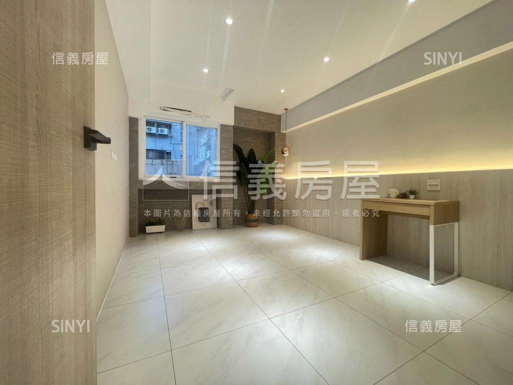 電梯精美裝潢三房房屋室內格局與周邊環境