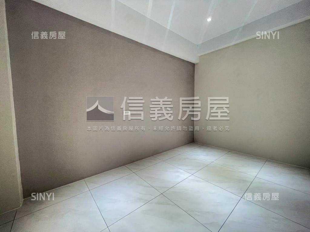 電梯精美裝潢三房房屋室內格局與周邊環境