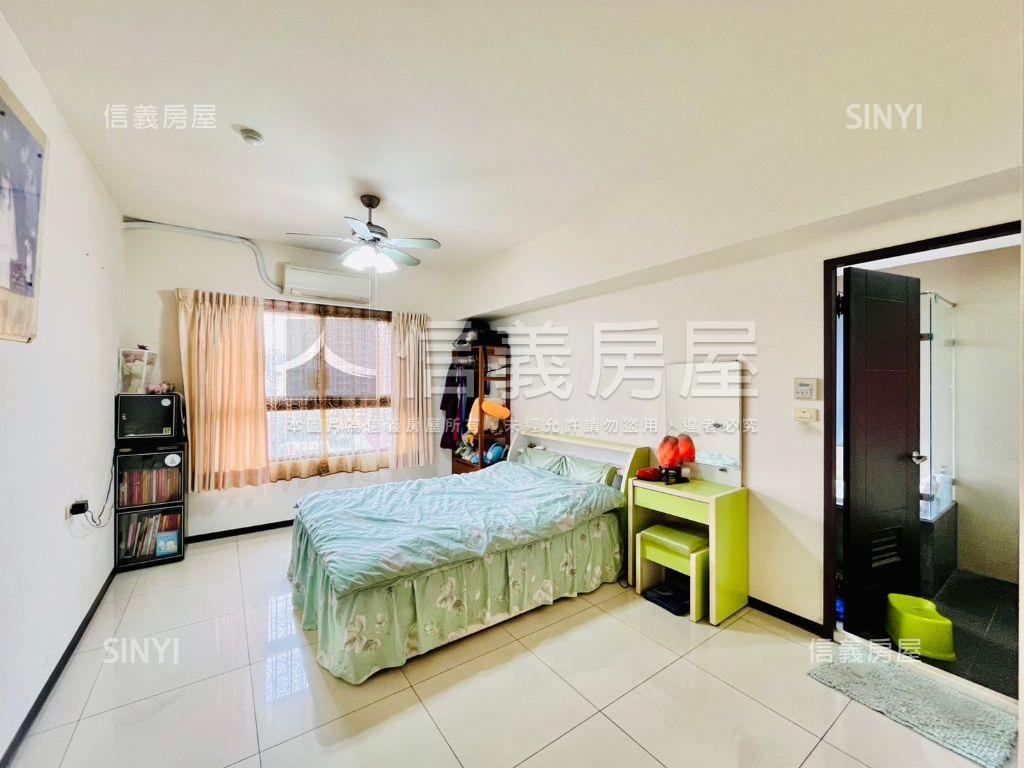 彩虹城２四房平車房屋室內格局與周邊環境