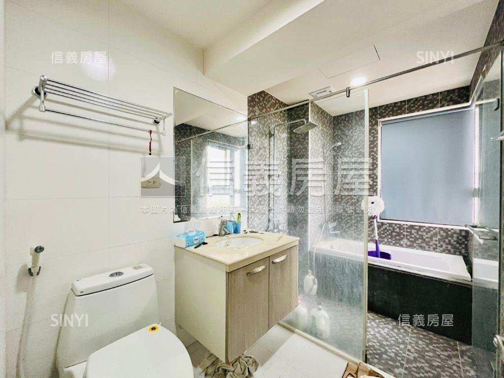 彩虹城２四房平車房屋室內格局與周邊環境