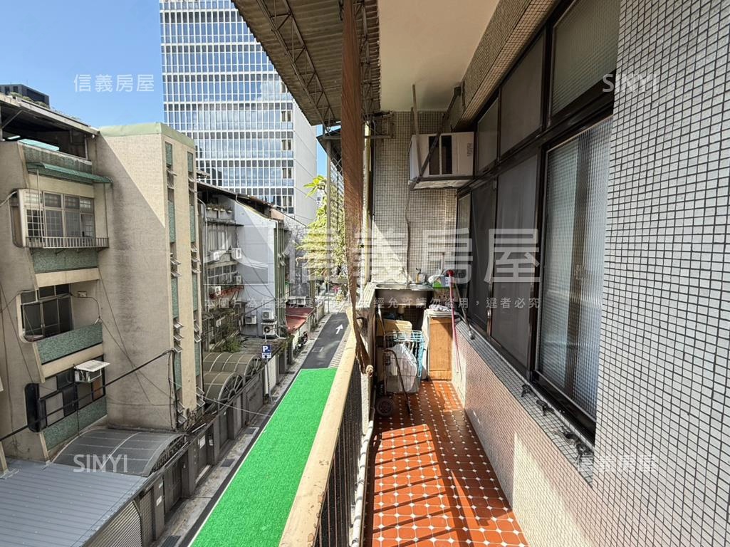 小巨蛋靜巷方正頂加美寓房屋室內格局與周邊環境