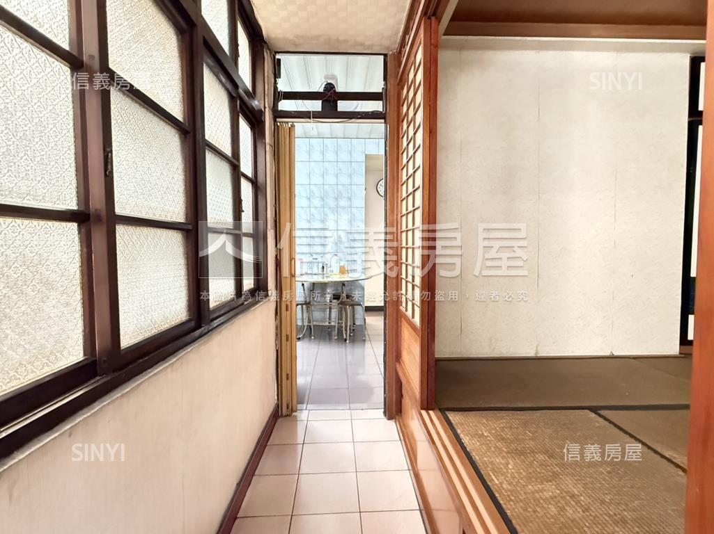 小巨蛋靜巷方正頂加美寓房屋室內格局與周邊環境