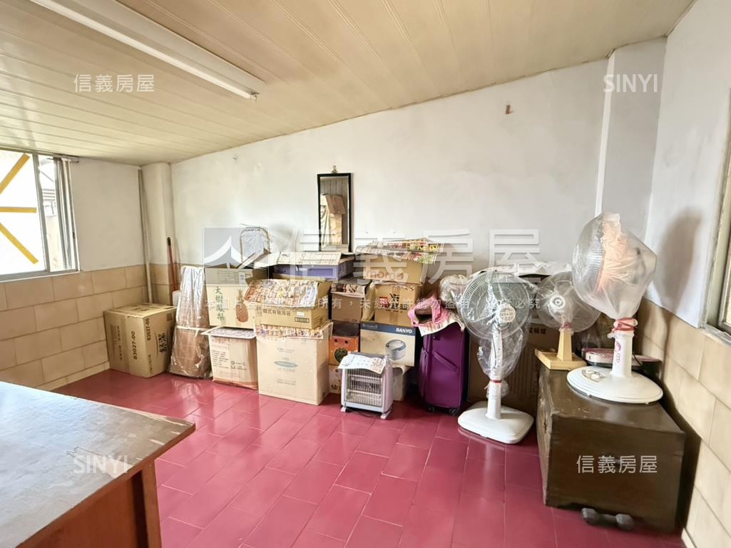 小巨蛋靜巷方正頂加美寓房屋室內格局與周邊環境