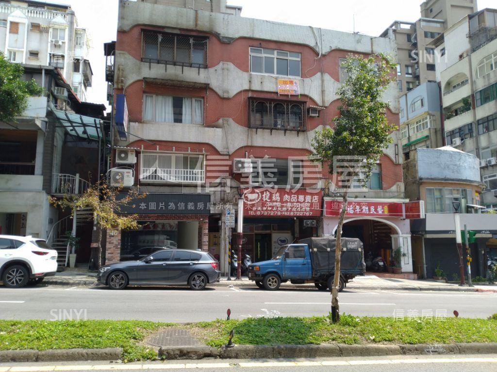 七段”珍藏”公寓房屋室內格局與周邊環境