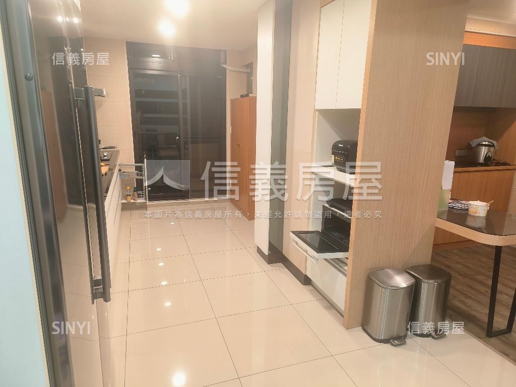 歐洲庭園典雅豪邸房屋室內格局與周邊環境