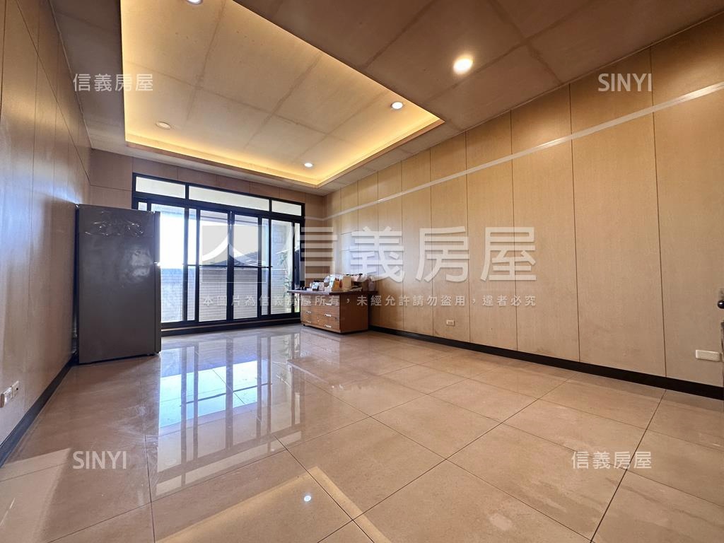 建平一街面公園朝南透店房屋室內格局與周邊環境
