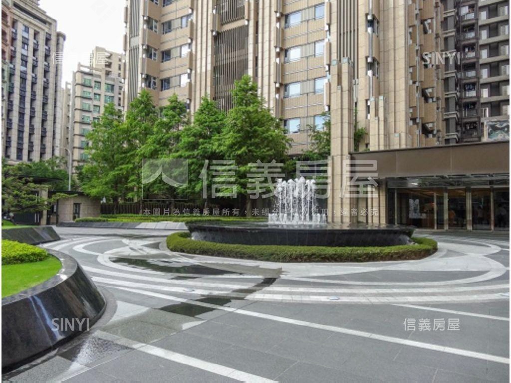 ［日升月恆］頂峰鉅作房屋室內格局與周邊環境