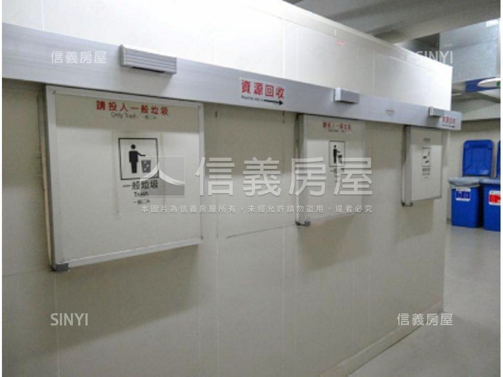 ［日升月恆］頂峰鉅作房屋室內格局與周邊環境