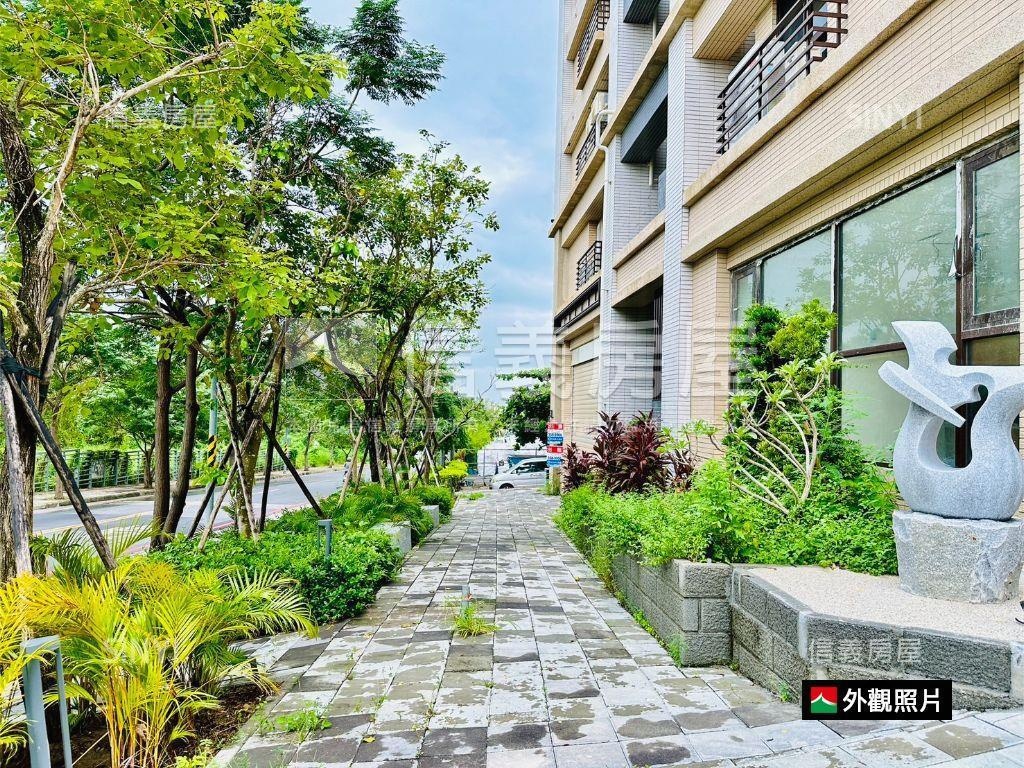 東區昕視界｜面寬角窗店面房屋室內格局與周邊環境