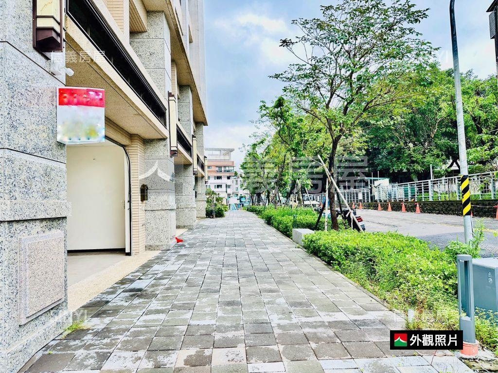 東區昕視界｜面寬角窗店面房屋室內格局與周邊環境