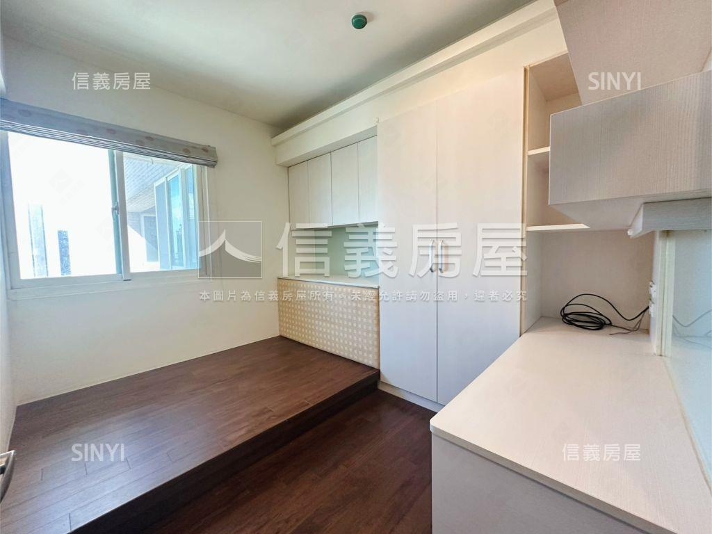 椰林大道美景四房雙車位房屋室內格局與周邊環境