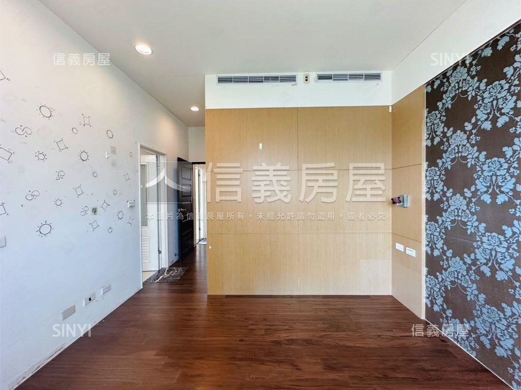 椰林大道美景四房雙車位房屋室內格局與周邊環境