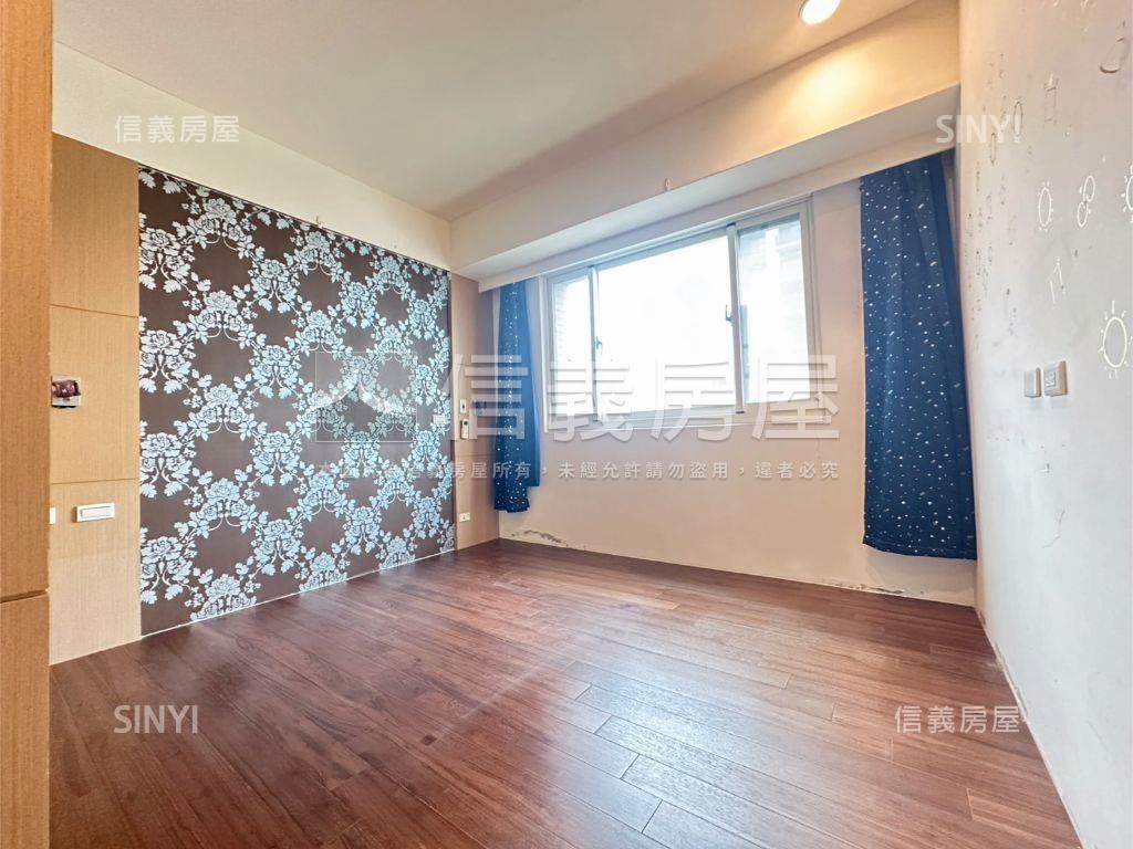 椰林大道美景四房雙車位房屋室內格局與周邊環境