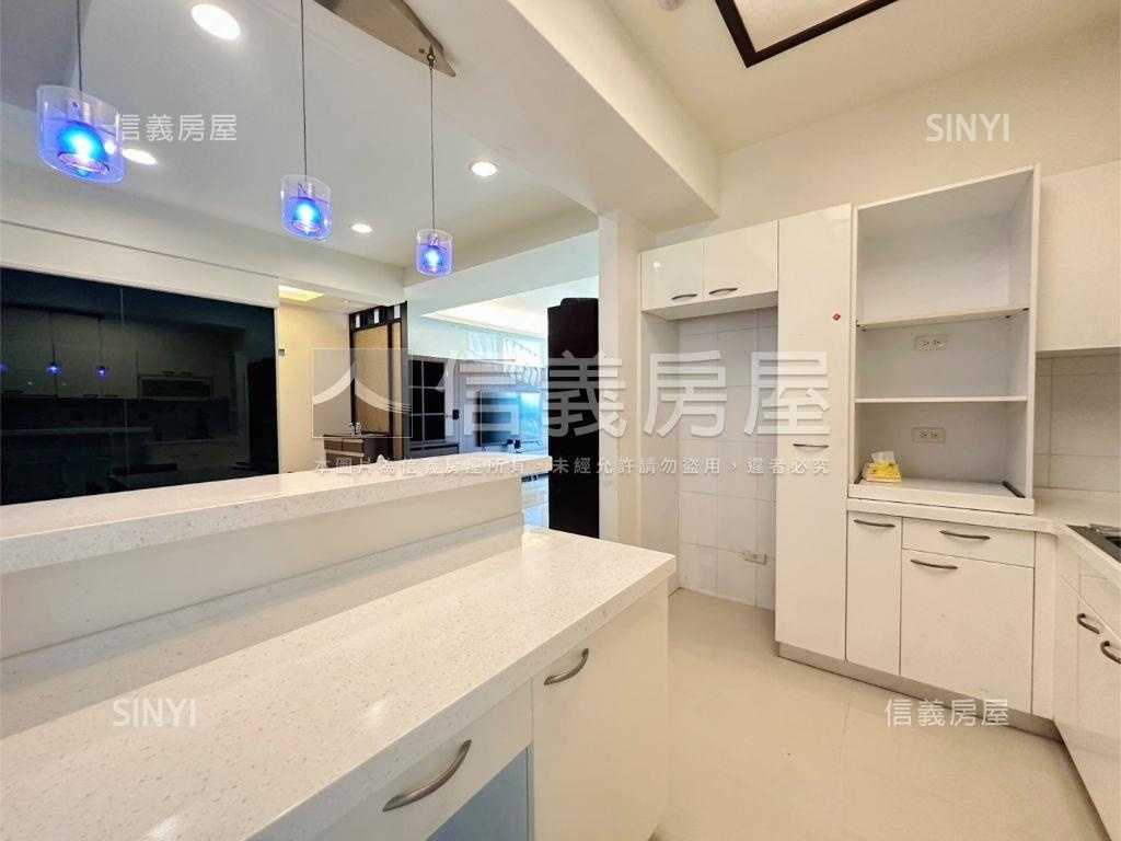 椰林大道美景四房雙車位房屋室內格局與周邊環境