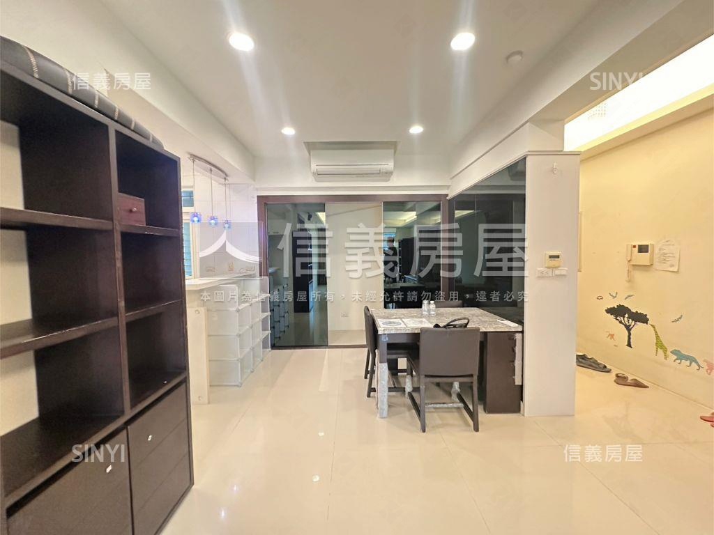 椰林大道美景四房雙車位房屋室內格局與周邊環境