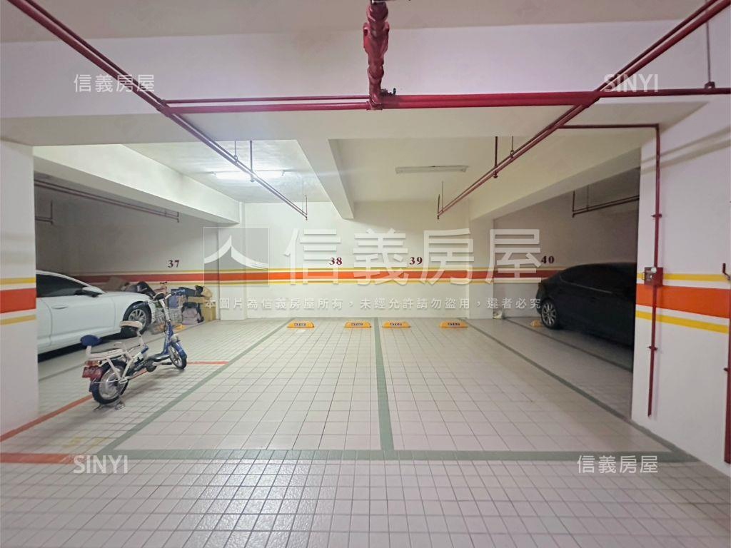 椰林大道美景四房雙車位房屋室內格局與周邊環境