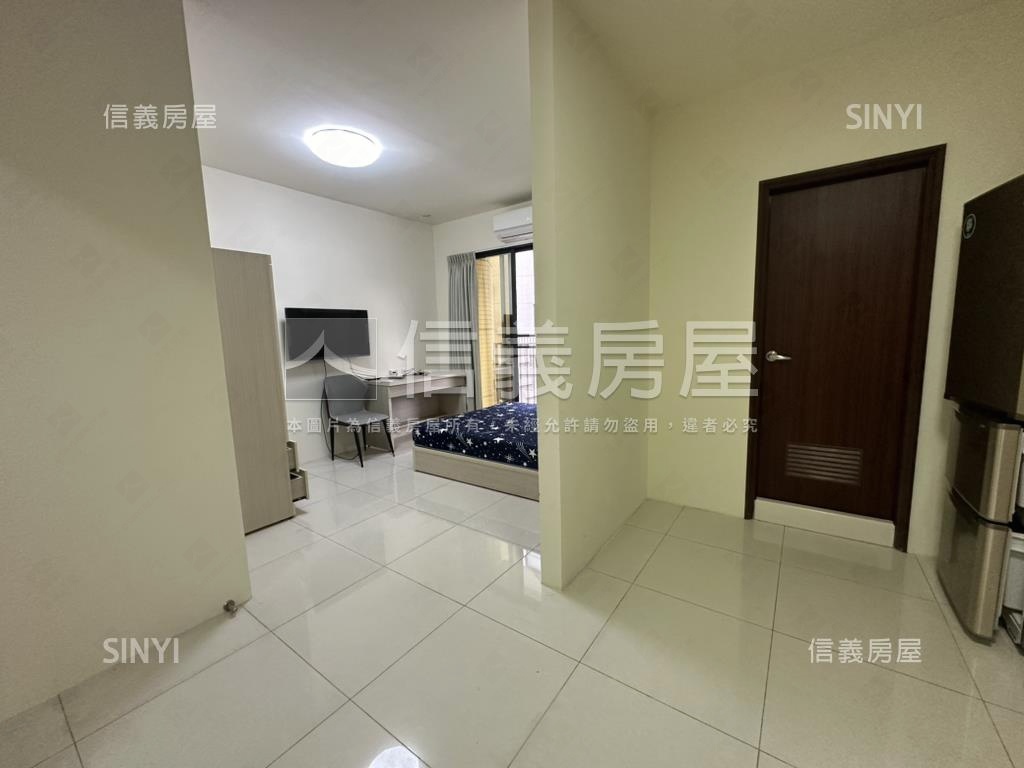 南科新市明亮雙車墅房屋室內格局與周邊環境