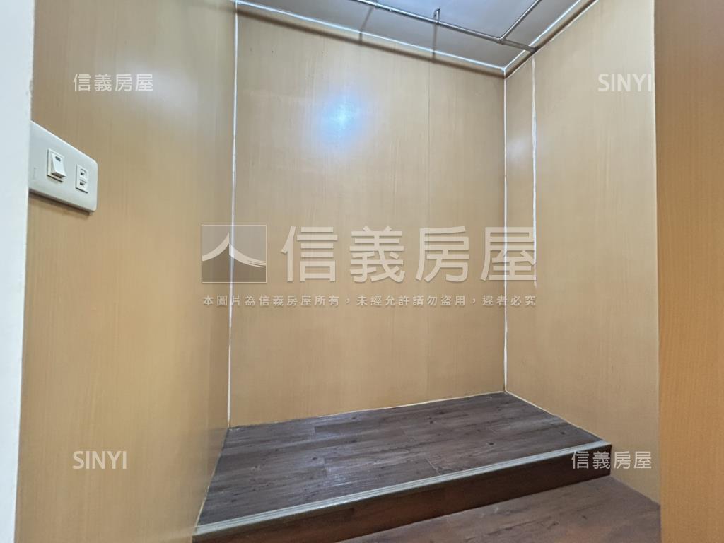 ★福虎★象山邊間三樓房屋室內格局與周邊環境