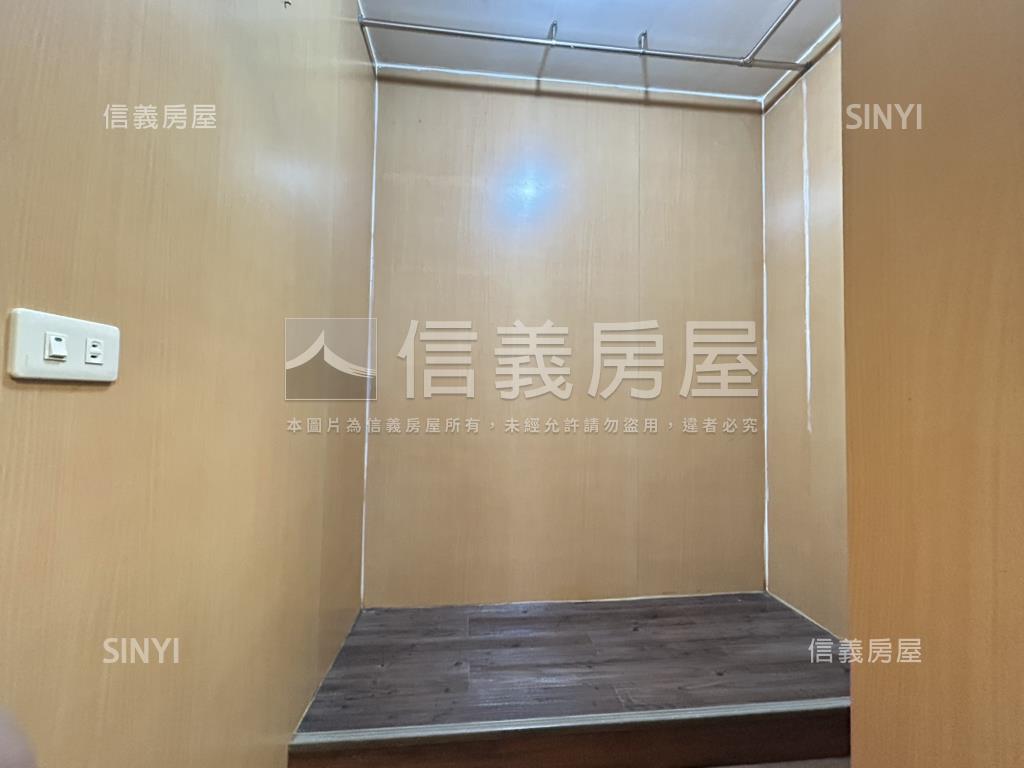 ★福虎★象山邊間三樓房屋室內格局與周邊環境