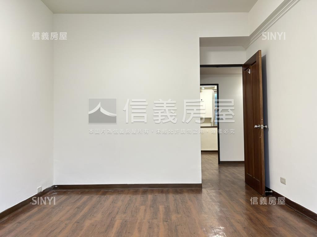 ★福虎★象山邊間三樓房屋室內格局與周邊環境