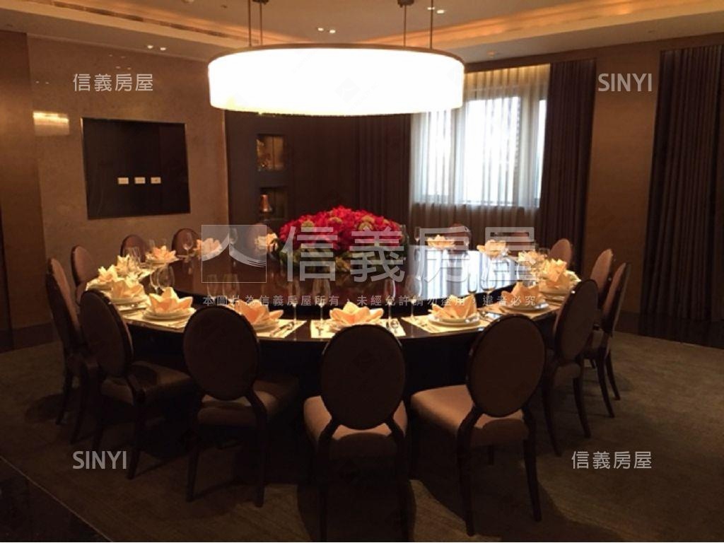 前金愛河Ｐ＆Ｔ豪宅房屋室內格局與周邊環境