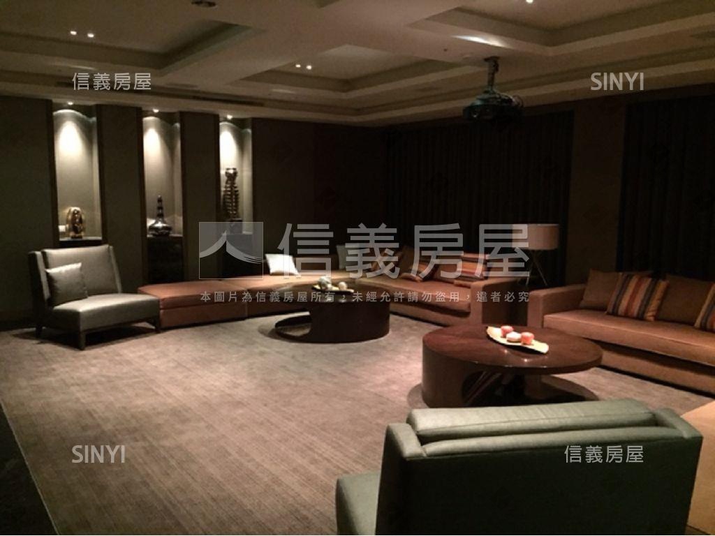 前金愛河Ｐ＆Ｔ豪宅房屋室內格局與周邊環境