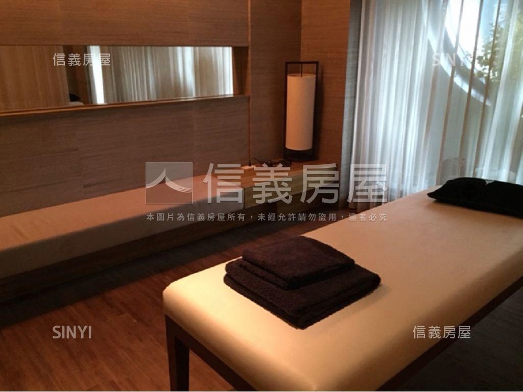 前金愛河Ｐ＆Ｔ豪宅房屋室內格局與周邊環境