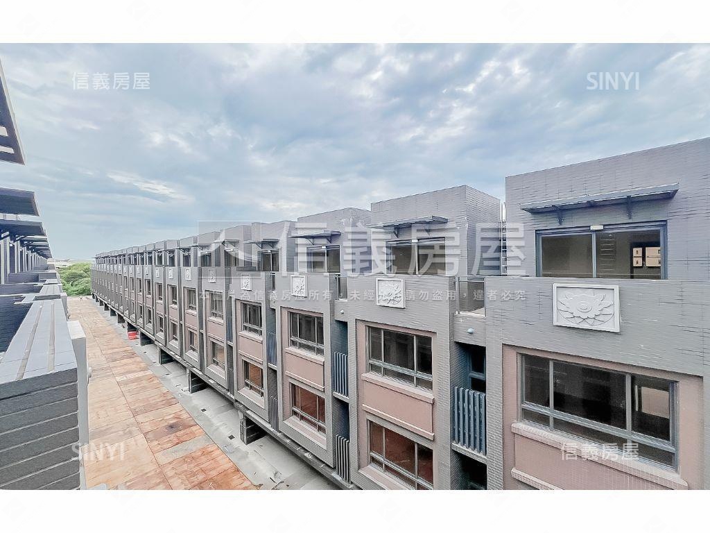 全新未住邊間大後院透天Ａ房屋室內格局與周邊環境