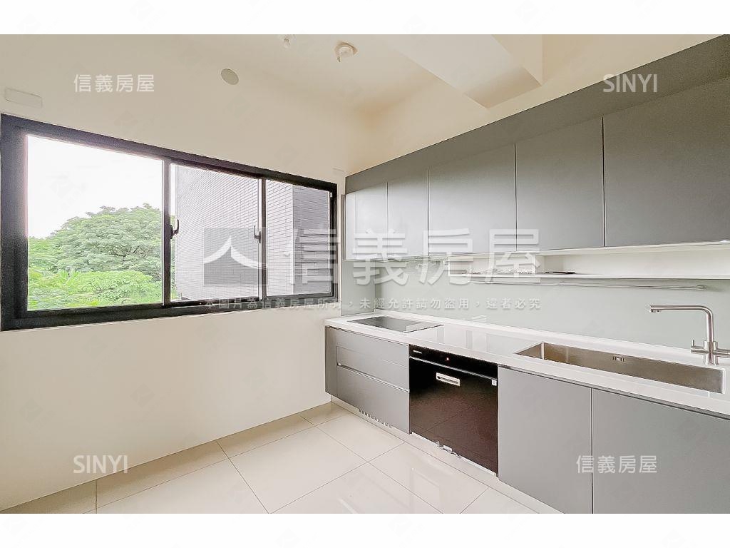 全新未住邊間大後院透天Ａ房屋室內格局與周邊環境