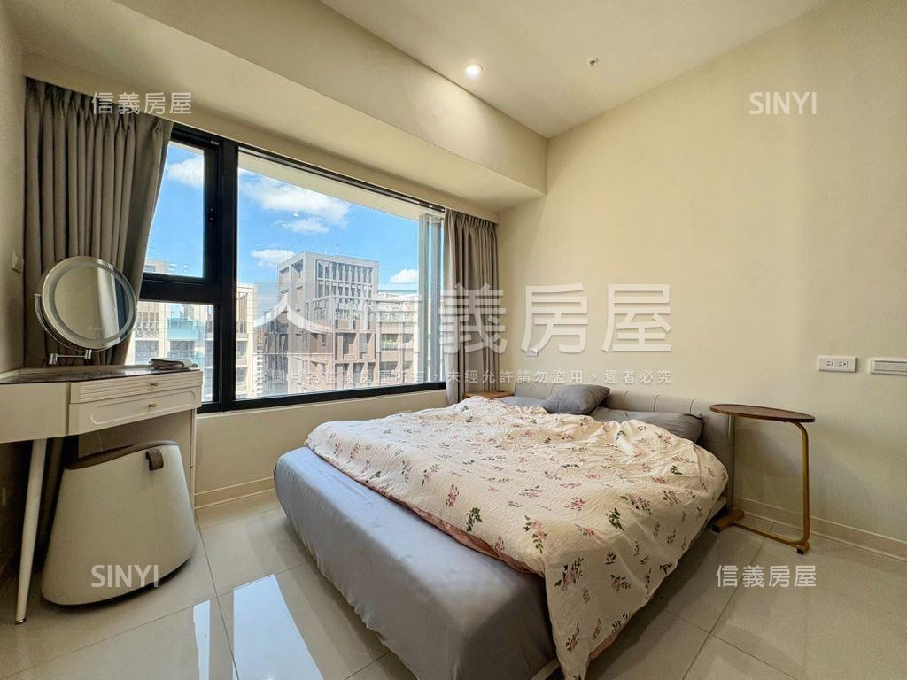 仁義重劃區仁仁邑兩房雙車房屋室內格局與周邊環境