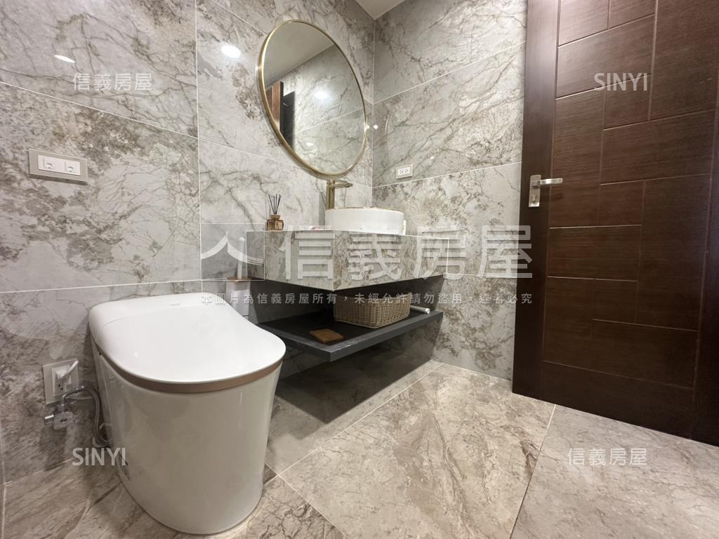 專。大城雲杉高樓奢石裝潢房屋室內格局與周邊環境