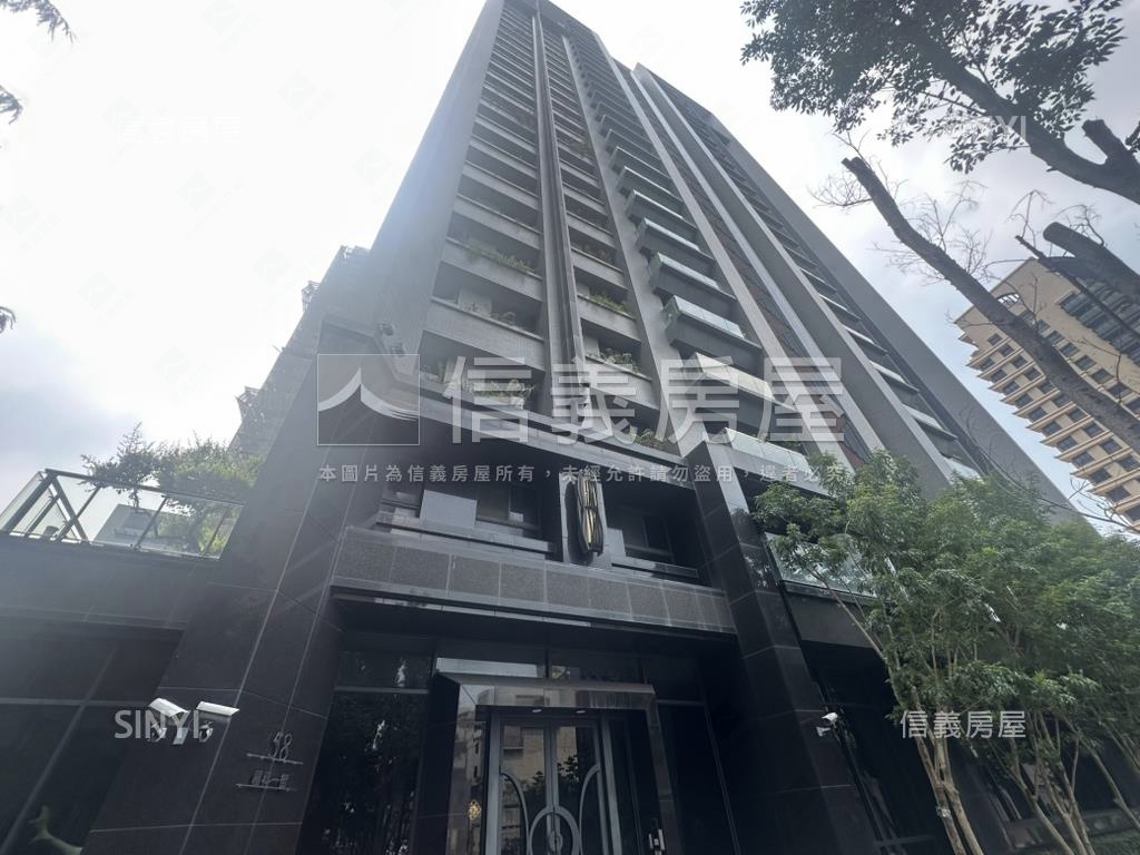 專。大城雲杉高樓奢石裝潢房屋室內格局與周邊環境