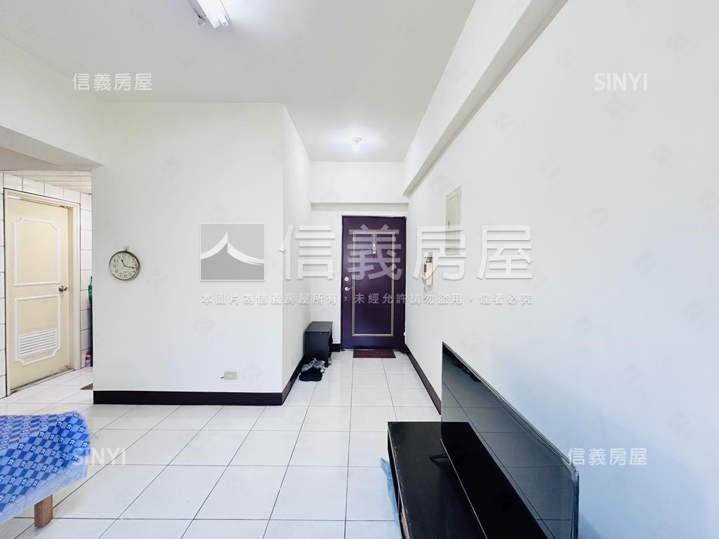 專委翡翠森林３房車位房屋室內格局與周邊環境