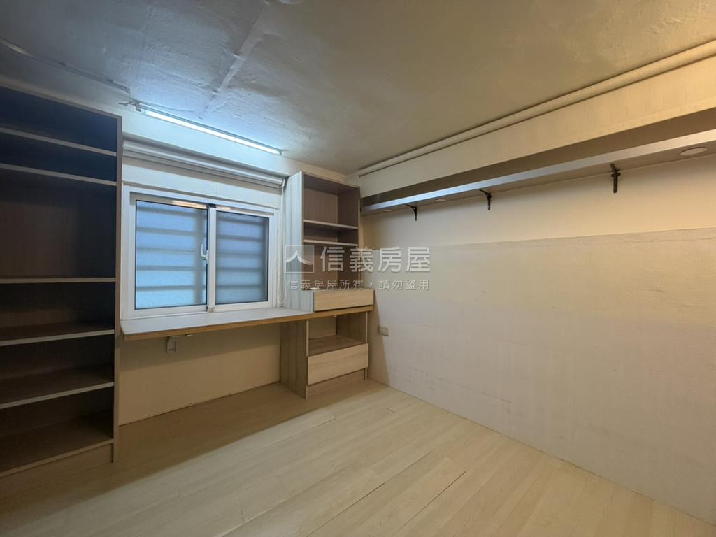 長榮路整新透天房屋室內格局與周邊環境