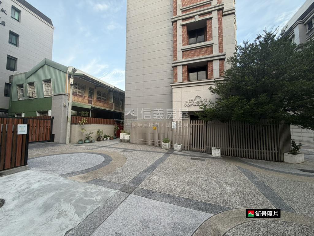 長榮路整新透天房屋室內格局與周邊環境