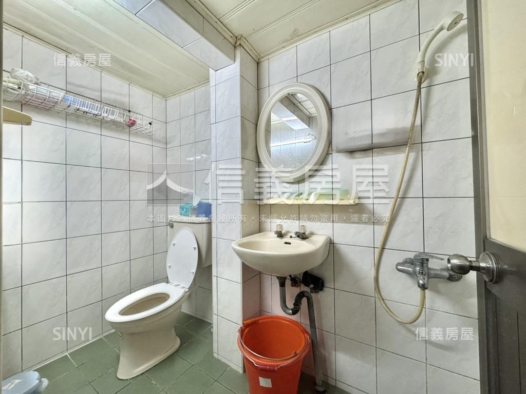 文化中心四維五福商五透天房屋室內格局與周邊環境