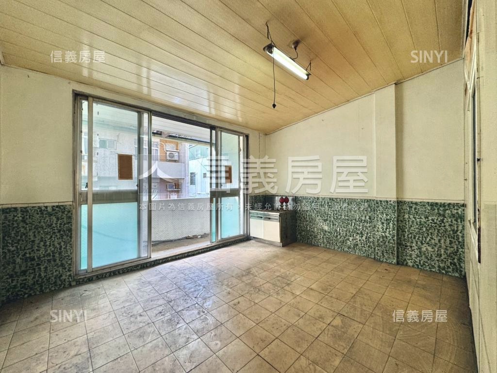 文化中心四維五福商五透天房屋室內格局與周邊環境