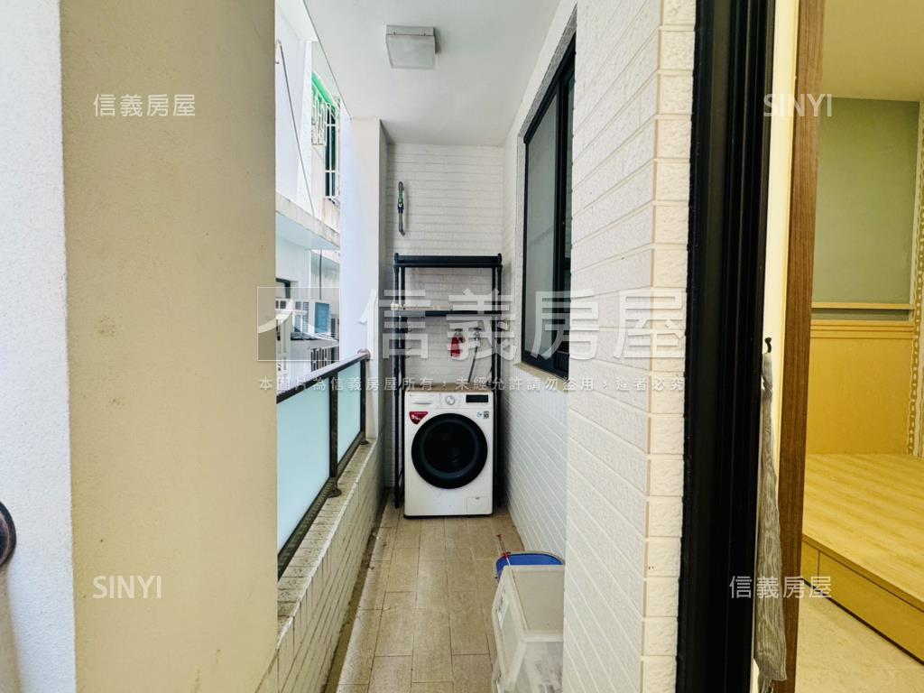 日東昇約６年精緻兩房平車房屋室內格局與周邊環境