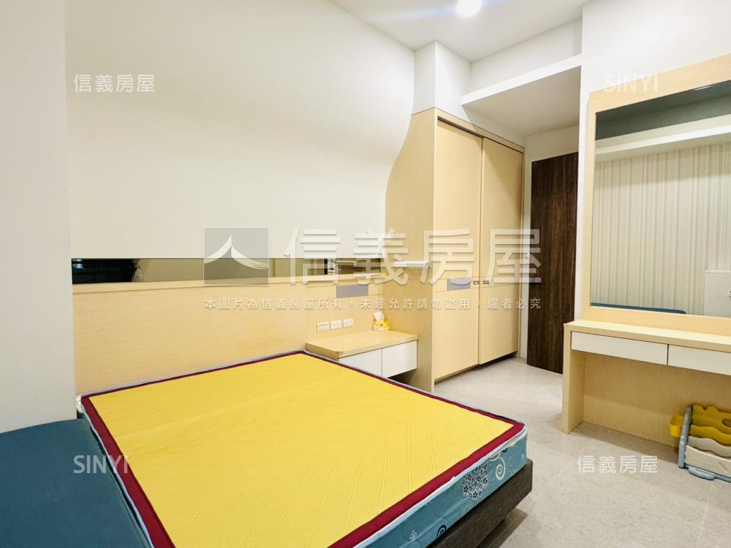 日東昇約６年精緻兩房平車房屋室內格局與周邊環境