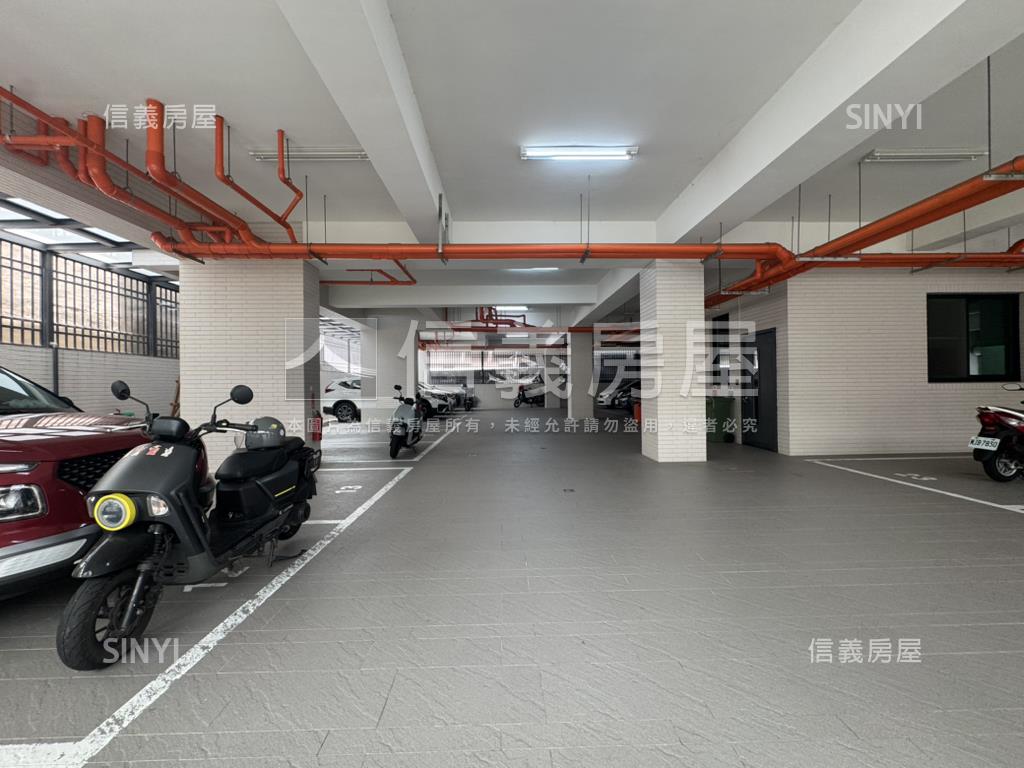 日東昇約６年精緻兩房平車房屋室內格局與周邊環境